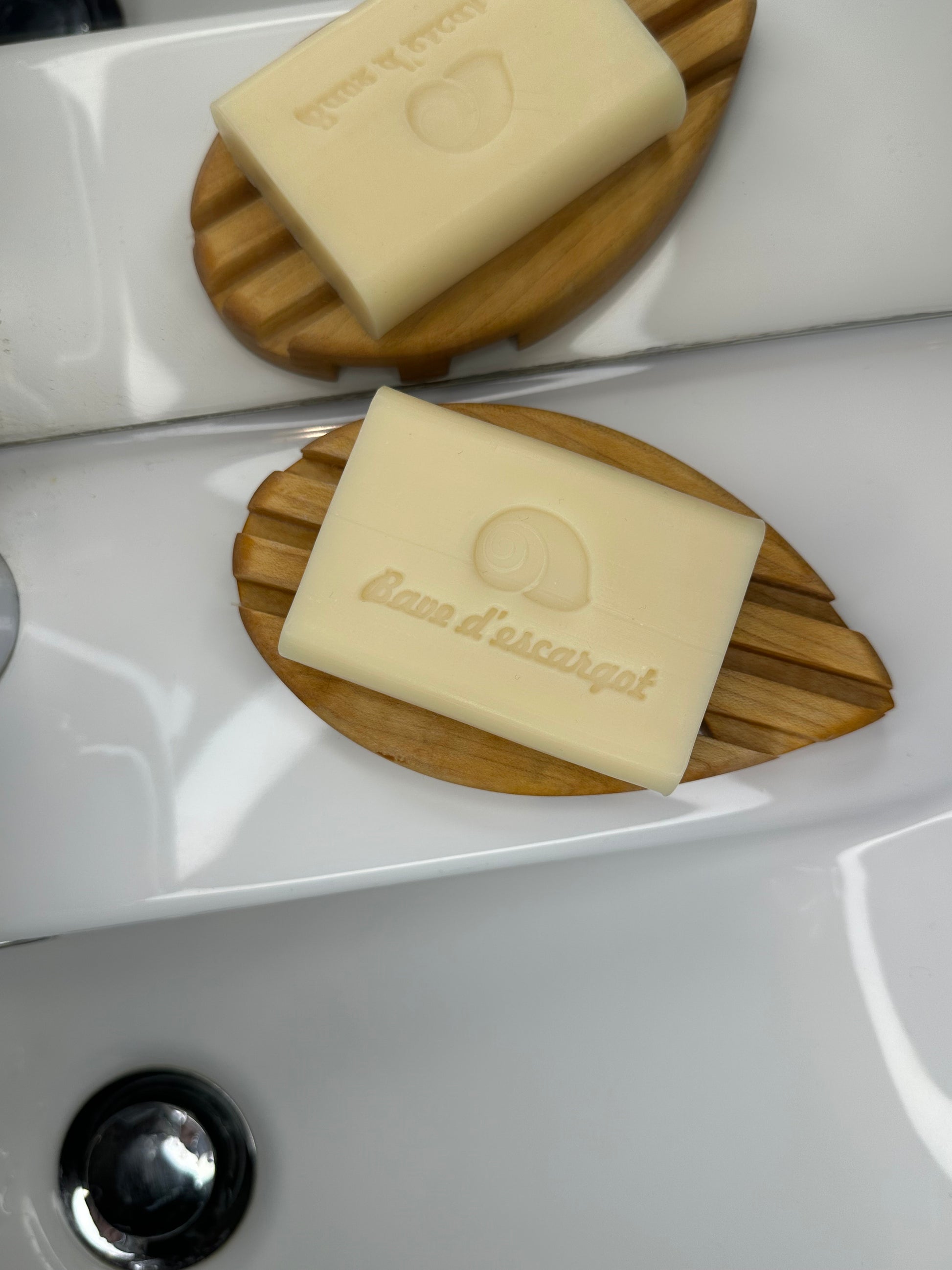 🪵 Support en bois pour savon – élégant et pratique